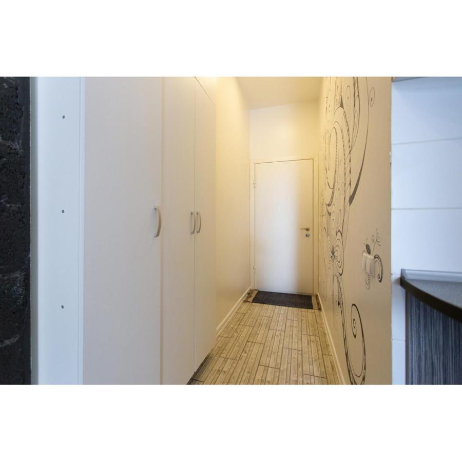 Studio Apartments In The City Center Charkiv Exteriör bild