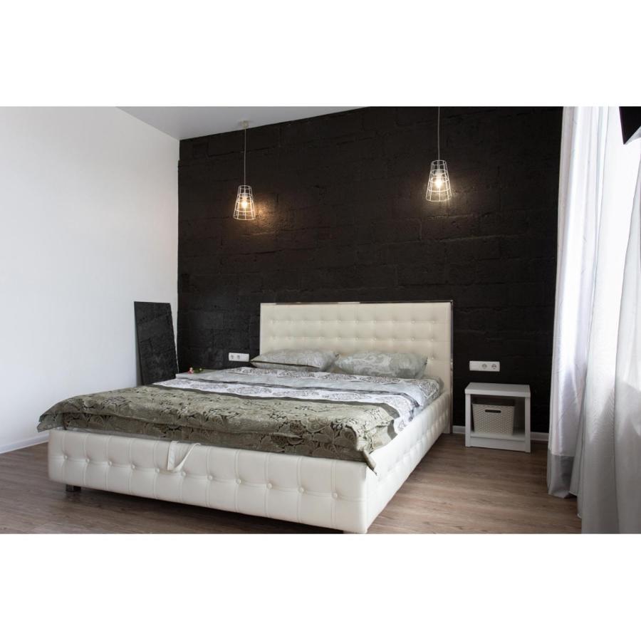Studio Apartments In The City Center Charkiv Exteriör bild